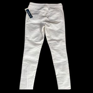 Old Navy white jeans Rock Star 5 pocket mid rise size 10 jeans NWT